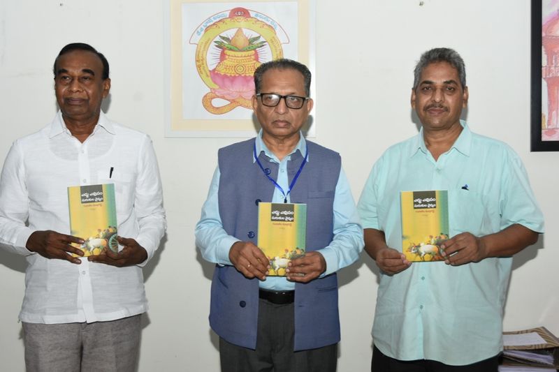 Telugu Uninersity VC Kishan Rao unveils book