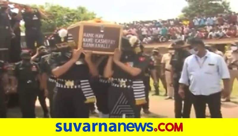 Soldier Dead Body Arrive To Ukkali Village in Vijayapura grg