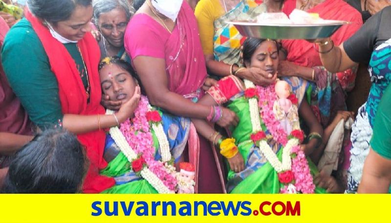 Twin Sisters Committed Suicide in Mandya pod