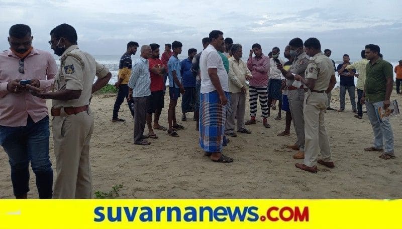 Boat  capsizes in Karwar 3 fishermen rescued one missing snr