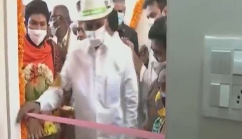 Telangana cm K Chandrashekar Rao pulls out ribbon after not getting scissors for inauguration ckm