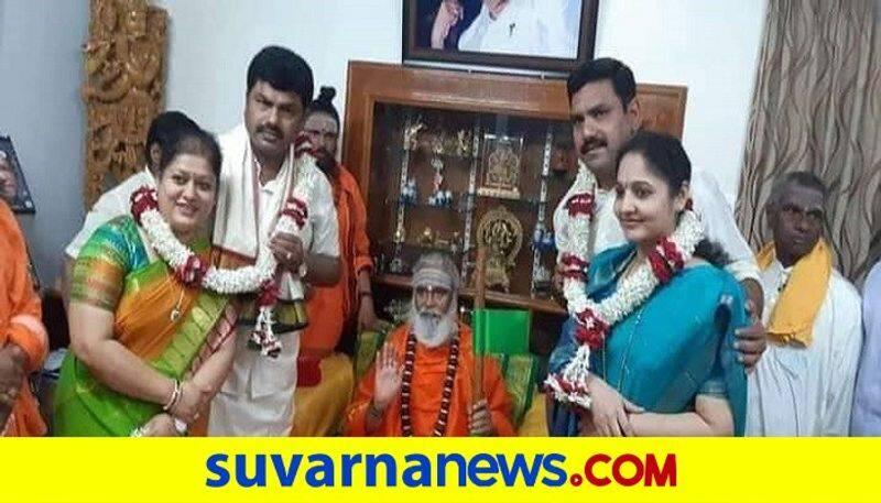 balehonnur rambhapuri Seer Visits shikaripura Yediyurappa House rbj