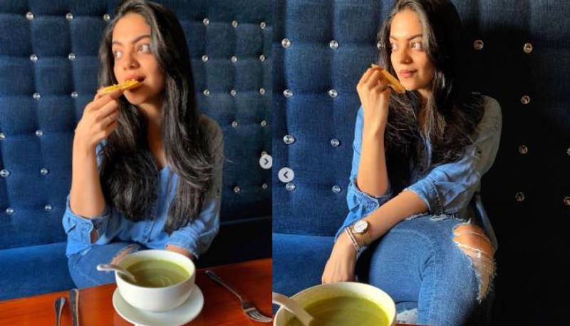 broccoli soup and garlic bread by ahaana krishna