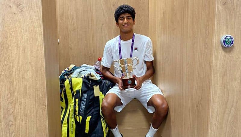 Samir Banerjee 17 year old Indo american won Junior Boys Wimbledon champion