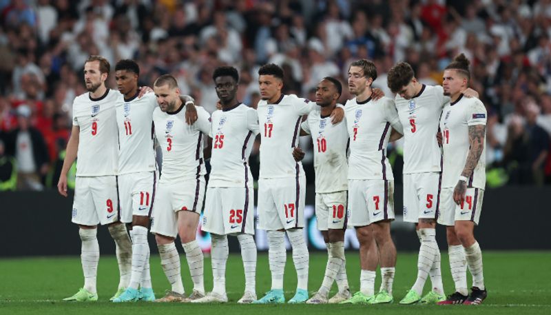 UEFA Euro 2020 final: English footballers victim of racial abuse following missed penalties against Italy-ayh