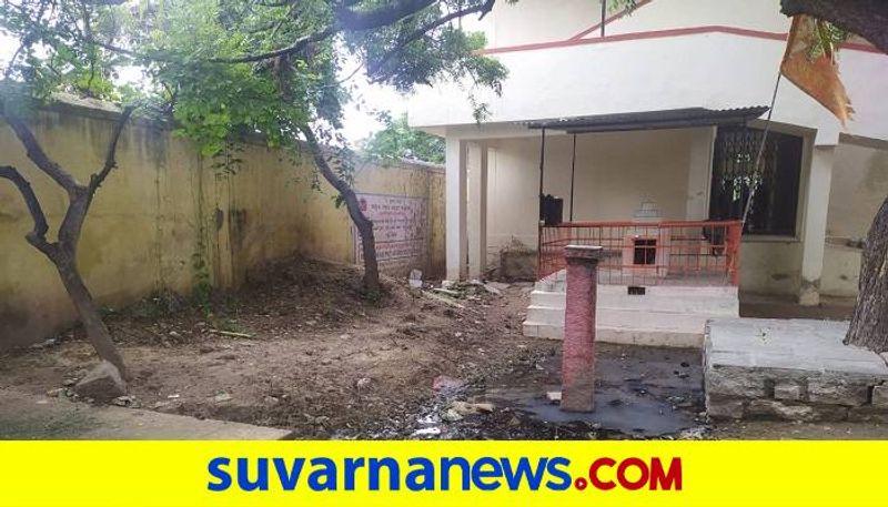 Toilet Water in Front of Hanuman Temple at Shahapur in Yadgir grg