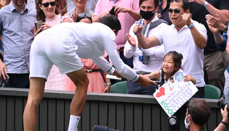 Novak Djokovic gesture wins fans hearts after gifting his racket to fan girl CRA