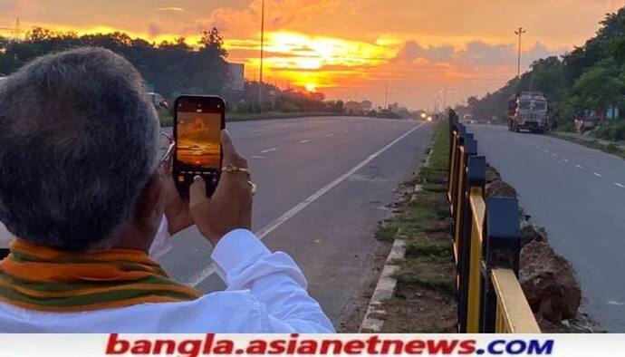 গোধূলি লগনের প্রেমে মত্ত দিলীপ ঘোষ, টুইটার ভরিয়ে দিলেন আবেগভরা পোস্টের কহনে