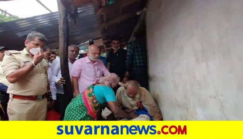 Minister Shivaram Hebbar Given 5 lakh Compensation to Deceased Family at Sirsi grg