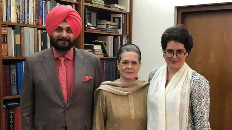 Navjot Singh Sidhu meets Sonia Gandhi as Punjab Congress crisis heightens-dnm