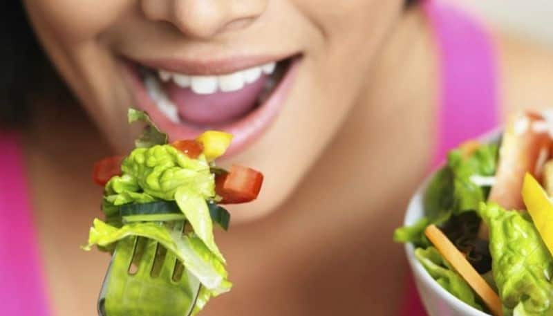 Benefits of chewing foods slowly