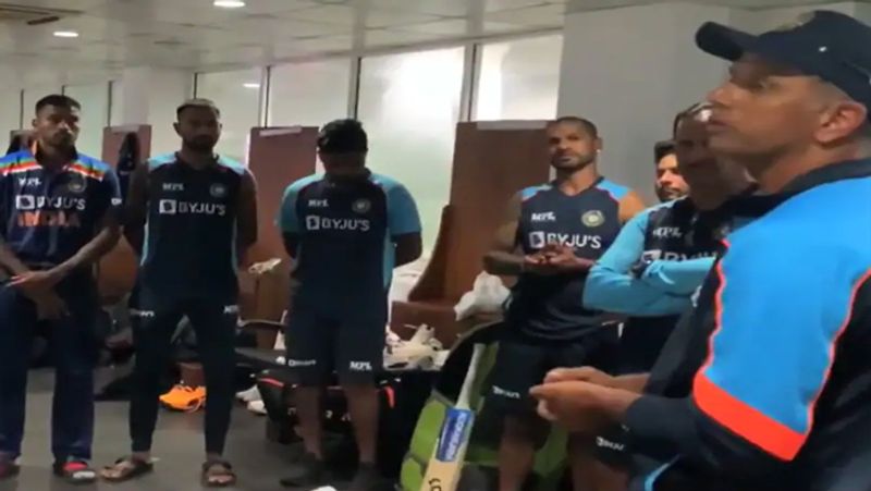 Rahul Dravid gives impeccable speech in dressing room after India win in 2nd ODI pod