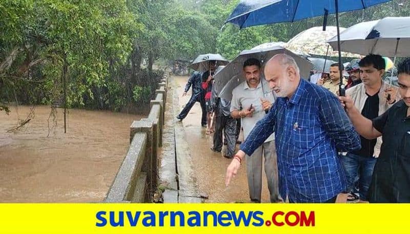 Minister Shivaram Hebbar Visits Flood Affected Area at Yellapur in Uttara Kannada grg