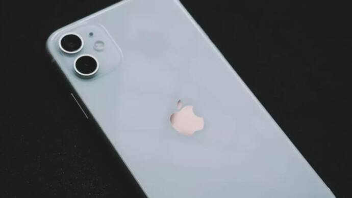 iPhone 12 खरीदने का बढ़िया मौक, यहां मिल रही है सबसे ज्यादा 11,901 रु की छूट, पुराना फोन भी बदलने का मौका