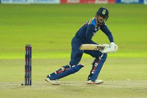 INDvsSL 2nd T20I: విఫలమైన భారత బ్యాట్స్‌మెన్... లంక ముందు ఈజీ టార్గెట్...