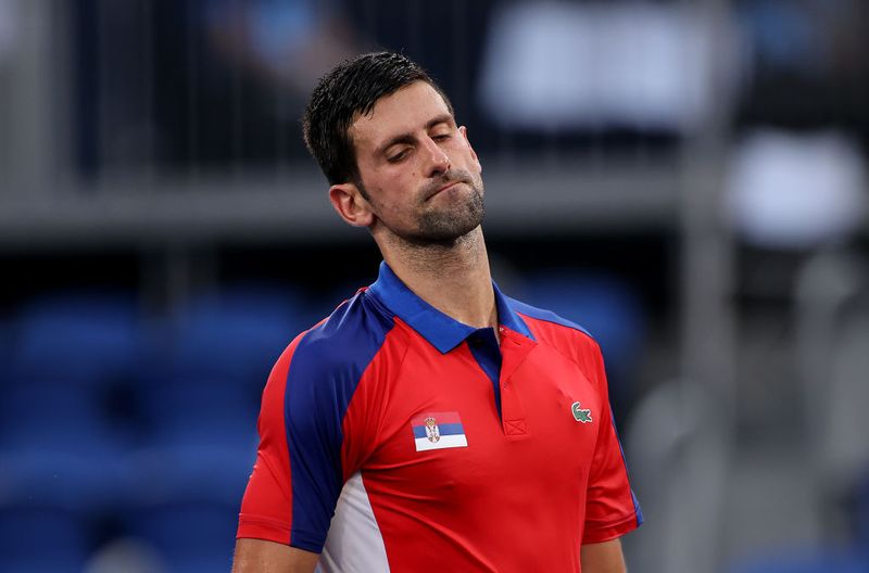 Novak Djokovic forced to withdraw from French Open after knee injury kvn