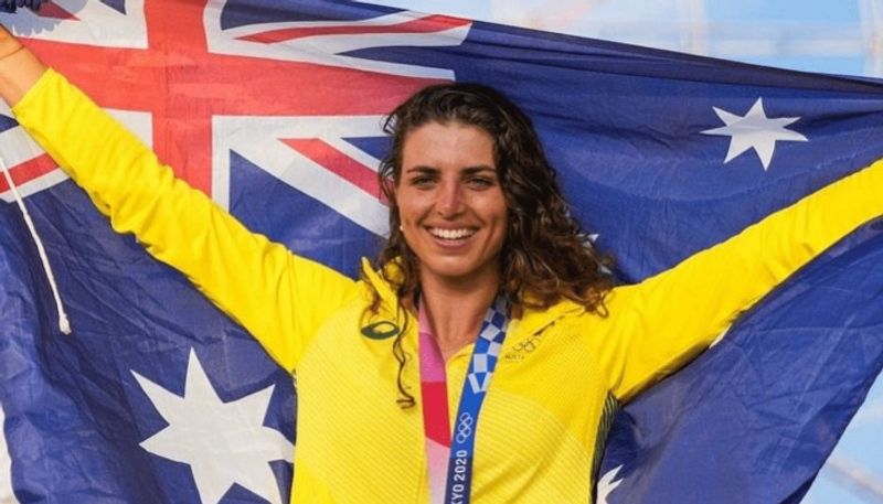 Australian Athlete Uses Condom to Fix Kayak in tokyo Olympics