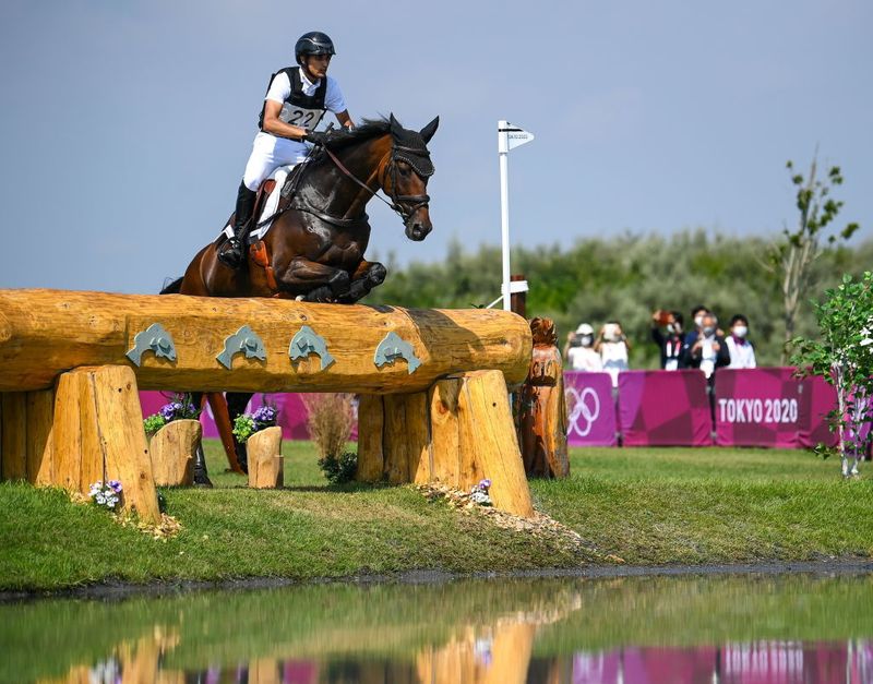 Fouaad Mirza and Seigneur Medicott have qualified for the  Equestrian Jumping Final event CRA