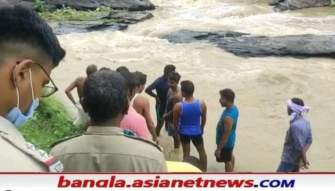 ৪৮ ঘন্টা পার, মেলেনি পুরুলিয়ার নদীতে হড়পা বানে ভেসে যাওয়া বাইক আরোহীর দেহ