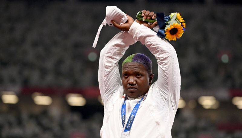 Tokyo 2020 US Shot Putter Raven Saunders Olympic Podium Protest will investigate by IOC