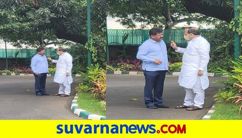 MP Renukacharya Meets Karnataka BJP IN Charge Arun singh rbj