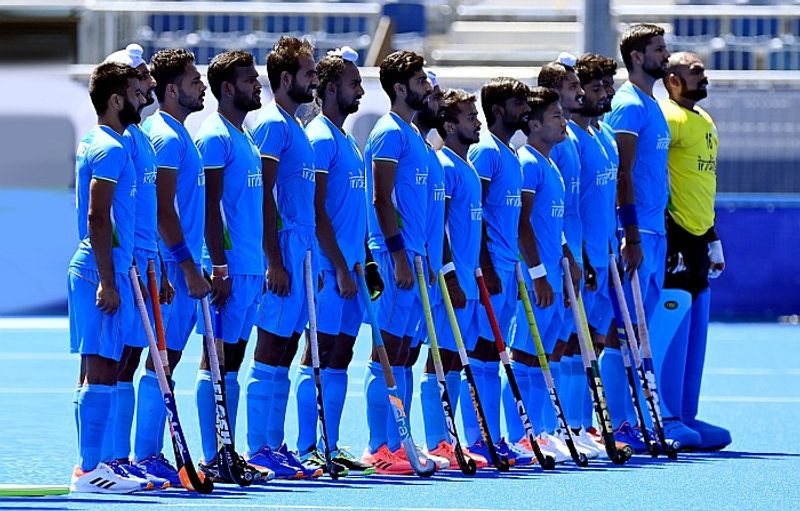 PM Modi calls hockey captain Manpreet Singh, coach Graham Reid-VPN