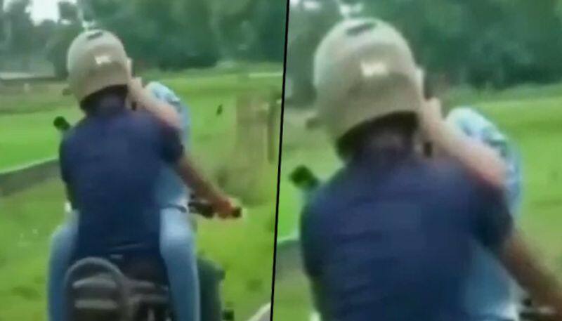 Bihar couple engage in 'inappropriate behaviour' on moving bike; check out what happens next - gps