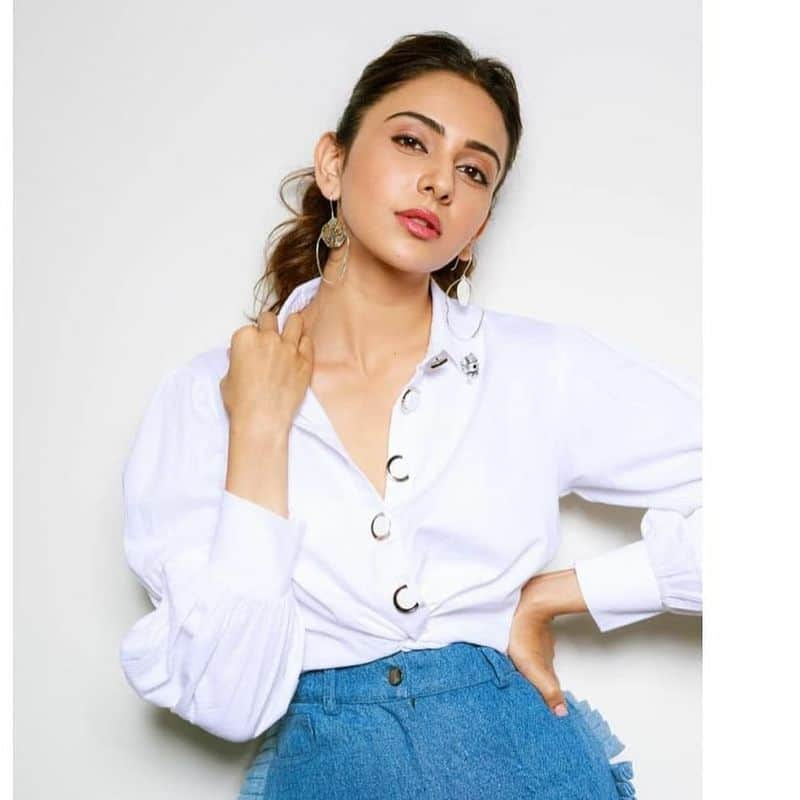 Rakul Preet Singh's white salwar kurta is simplicity at its best