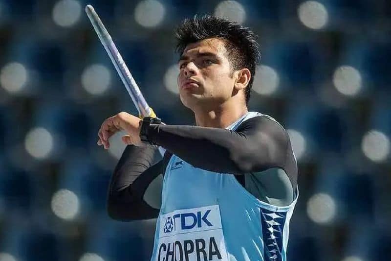 Tokyo Olympics gold medalist Neeraj Chopra suffering from high fever tested negative for COVID 19 ckm