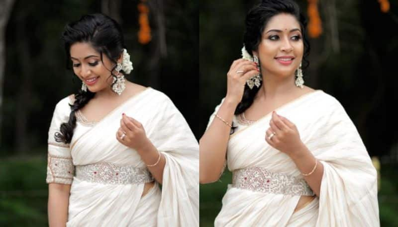 Navya Nair share her photo