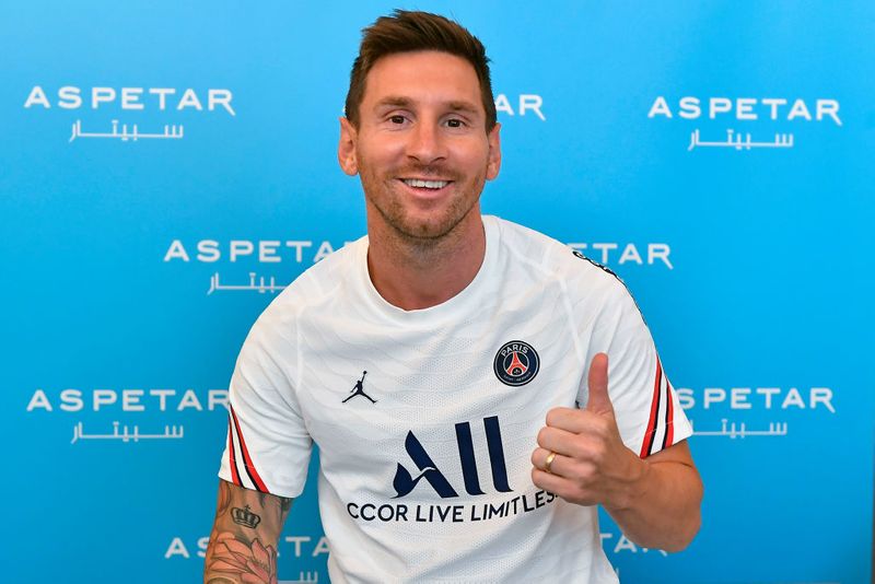 Lionel Messi joins Paris Saint-Germain on a 2-year contract-ayh