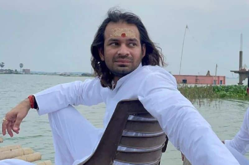 Tej Pratap Yadav floats new student outfit; BJP calls him bogus student-dnm