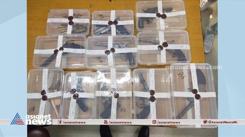 55 guns found in delhi