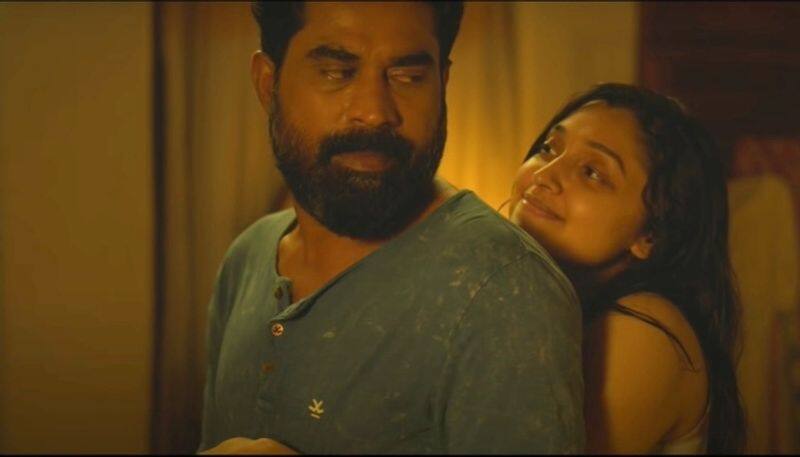 arikin arikil song from movie roy starring suraj venjaramoodu