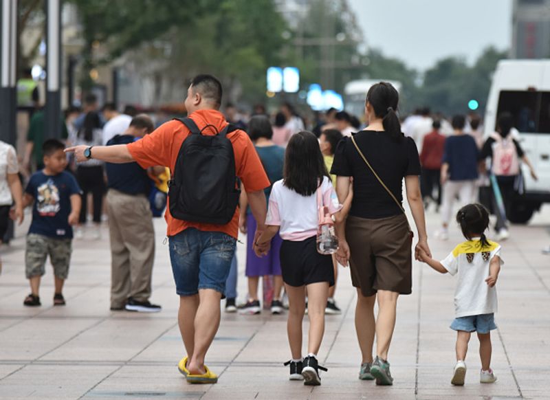 China's population shrink last year in 60 years; what is the reason behind it?