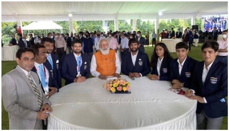 Prime Minister shared breakfast with the Olympic medalists