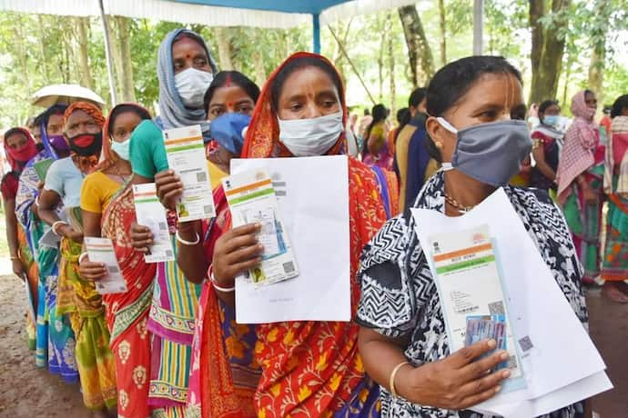 আগামী মাস থেকেই ফের চালু হচ্ছে দুয়ারে সরকার, কী কী নয়া পরিষেবা পাবে রাজ্যবাসী? 