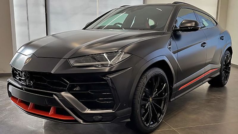 First Lamborghini Urus Graphite Capsule Edition In India Owned By A Superstar