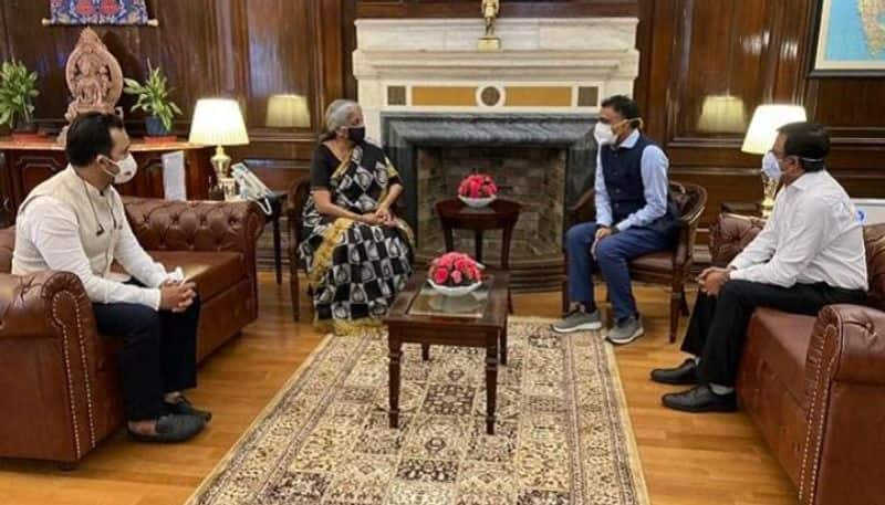 Flipkart CEO kalyan krishnamurthy meets nirmala sitharaman