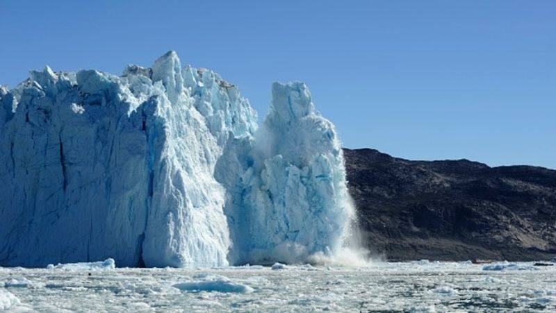 Rainfall recorded at highest point of Greenland's ice sheet for first time gcw