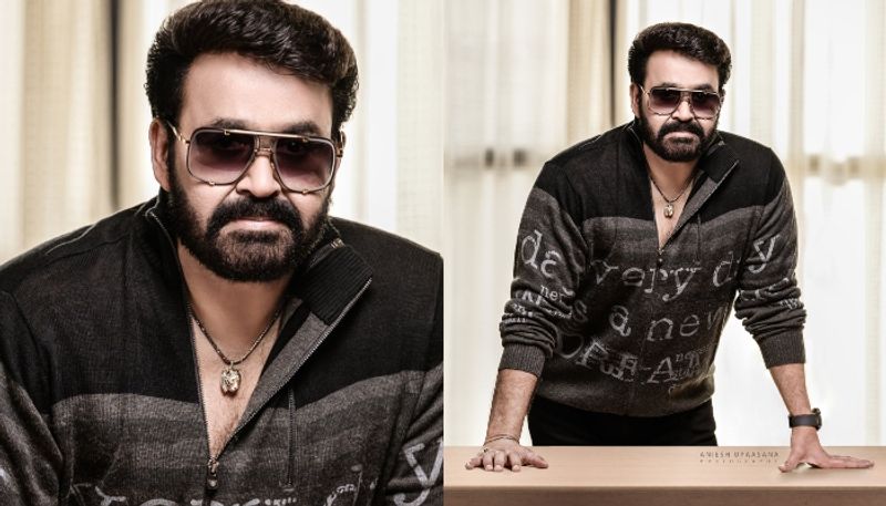 mohanlal in his stylish avatar new pic went viral on social media