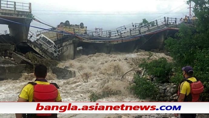 নদীতে তলিয়ে গেল আরও একটি সেতু - অবিরাম বৃষ্টিতে বিরাট ক্ষতির মুখে উত্তরাখণ্ড, দেখুন ভিডিও