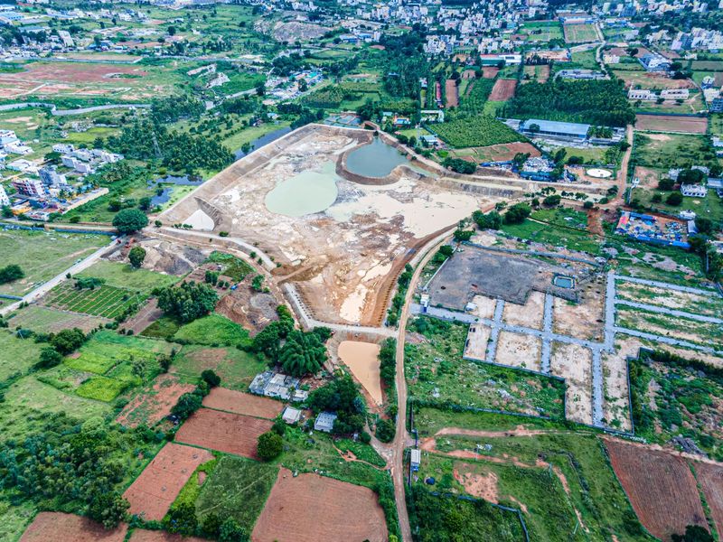 BDA encroached  42 lakes  in BBMP limits gow