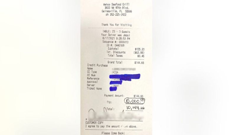 restaurant customer gives staff lakhs of rupees as tip