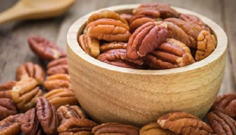 Eat pecan nuts to bring down cholesterol levels