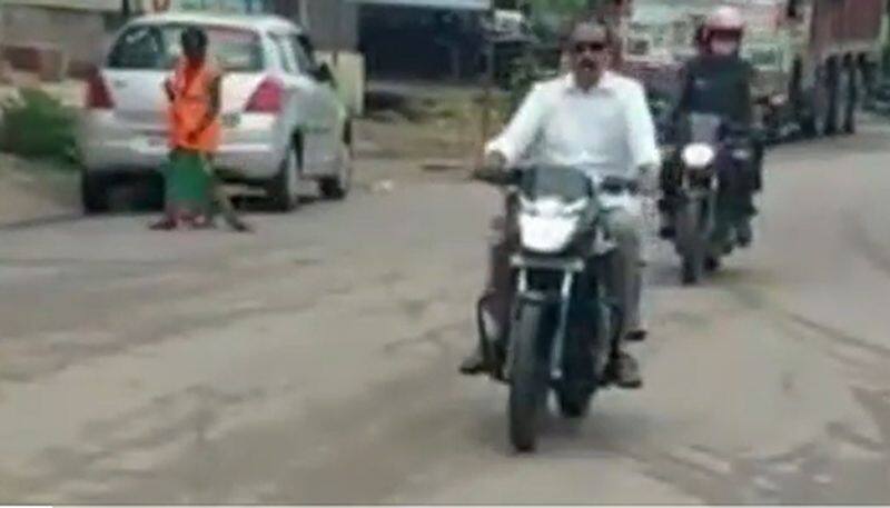 jagtial mla sanjay kumar bike riding