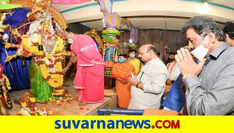 CM Basavaraj Bommai Worshiped to Durga Devi at Hirekerur in Haveri grg