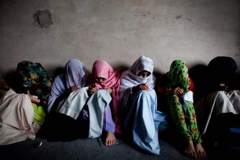 Afghanistan Taliban announce new rules for women and girls education pod