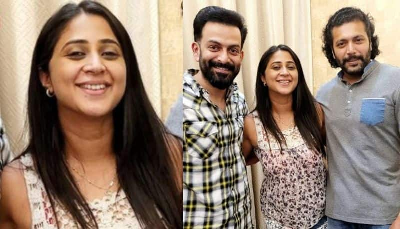 artist kaniha share photo with prithviraj and jayam ravi