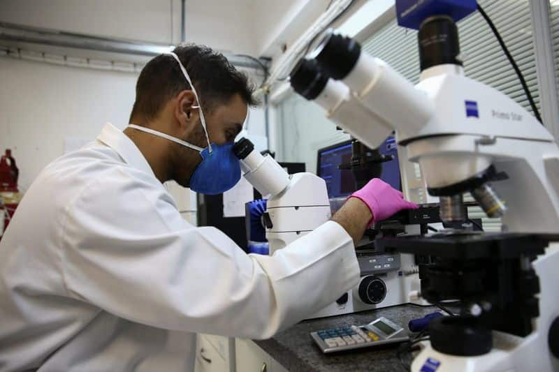 Feet powder .. medicine for corona from snake venom .. Brazilian scientists in action ..